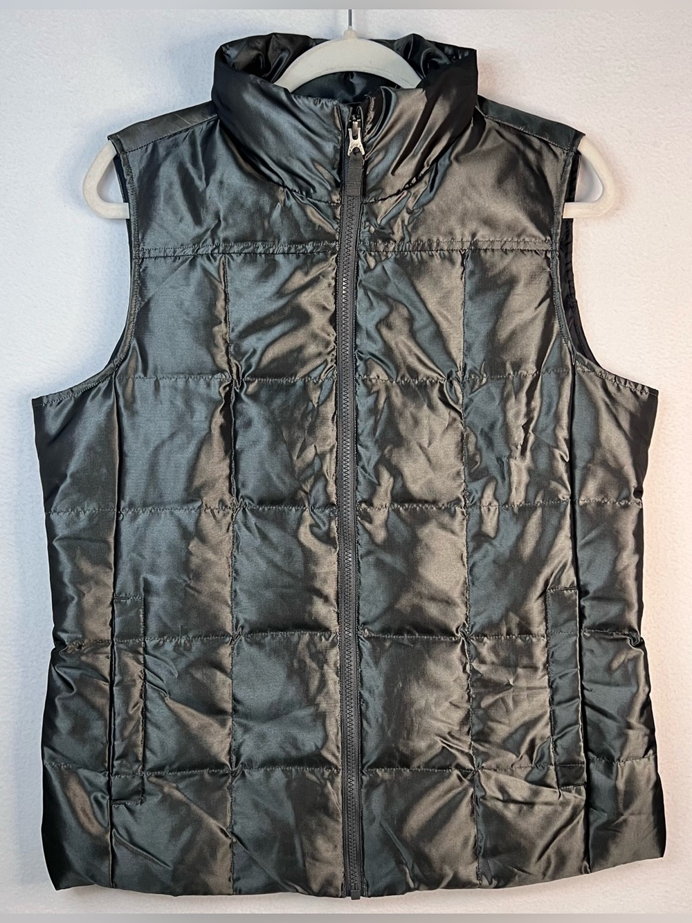 Lands’ End Black Shiny Puffer Vest Medium 10-12 Quilted Full Zip
